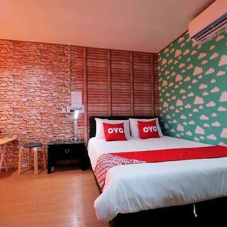 Oyo 503 Phuket Numnoi Hotel Bang Tao Beach  Buitenkant foto