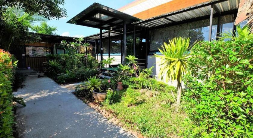 Oyo 503 Phuket Numnoi Hotel Bang Tao Beach  Buitenkant foto